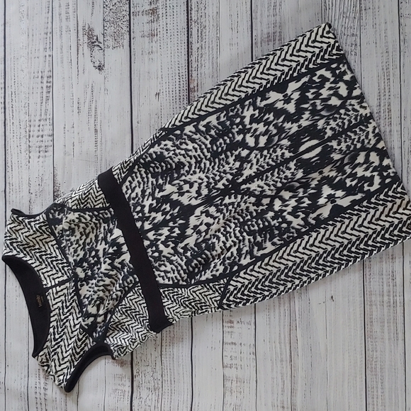 LAUNDRY FITTED DRESS - Picture 1 of 6